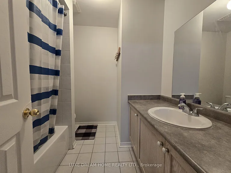 423 Huntington Ridge Dr — Photo 16