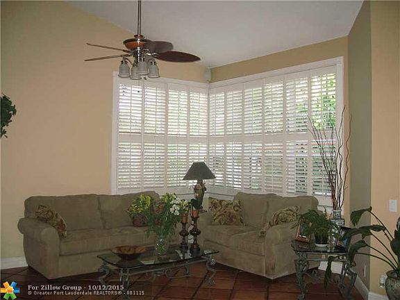3rd image of 1207 Bayview Cir