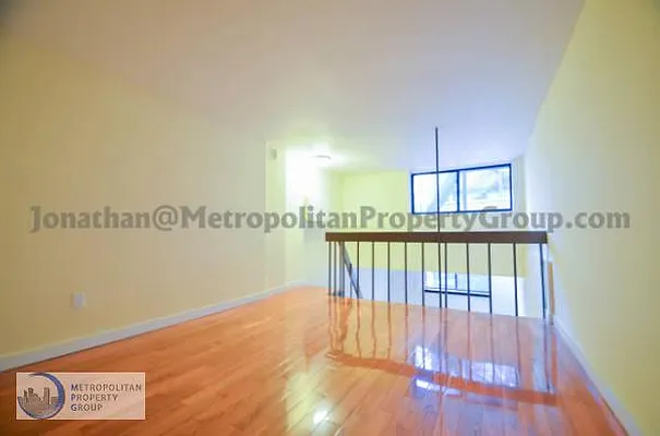 Rented by Metropolitan Property Group | media 9