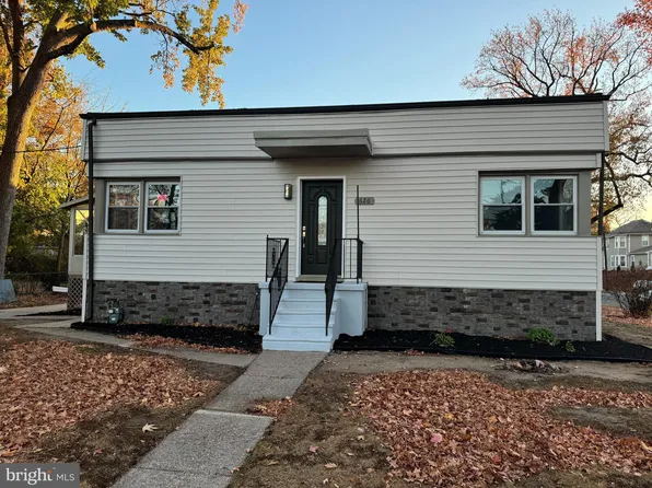 626 Lambert Ave, Mount Ephraim, NJ 08059
