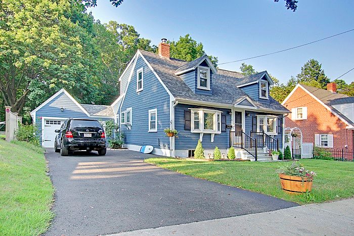 1st image of 6 Highland Ave