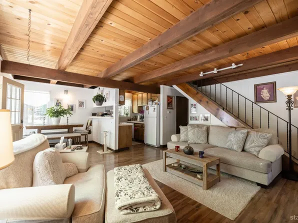 2700 Springwood Dr, South Lake Tahoe, CA 96150