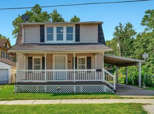 1111 SW 15th St, Topeka, KS 66604