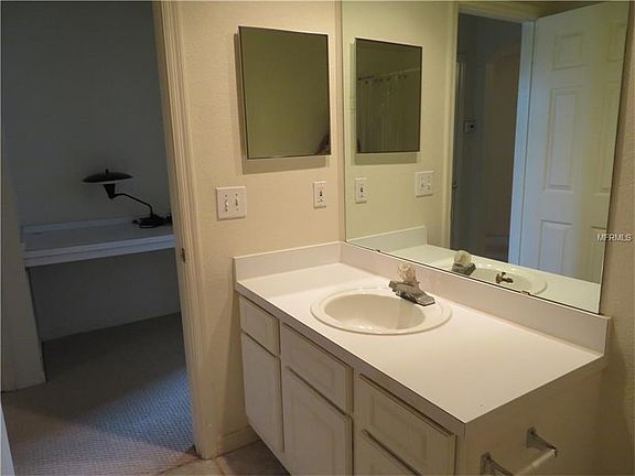 5th image of 15350 Amberly Dr Unit 324
