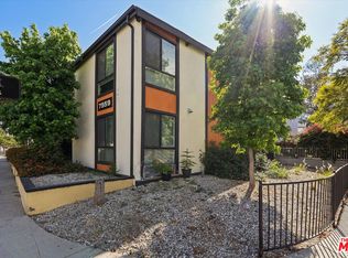 7559 Whitsett Ave, North Hollywood, CA 91605