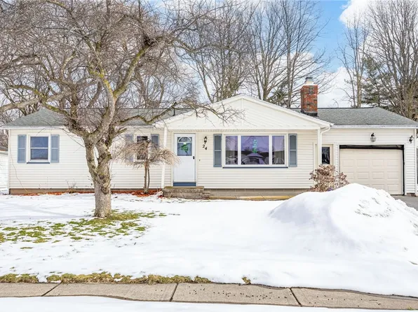 24 Bobbie Dr, Rochester, NY 14606
