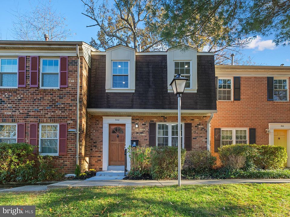 1st image of 740 College Pkwy #7