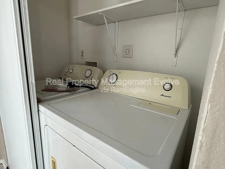 2950 E Mobile Ln — Photo 25