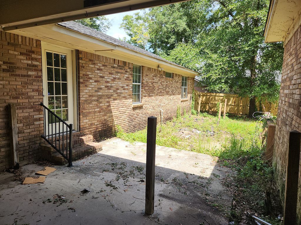 7321 Carson Rd S - Property Image