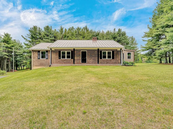 698 Hummingbird Ln SE, Copper Hill, VA 24079