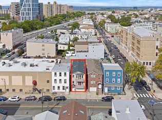 83 Oakland Ave, Jersey City, NJ 07306
