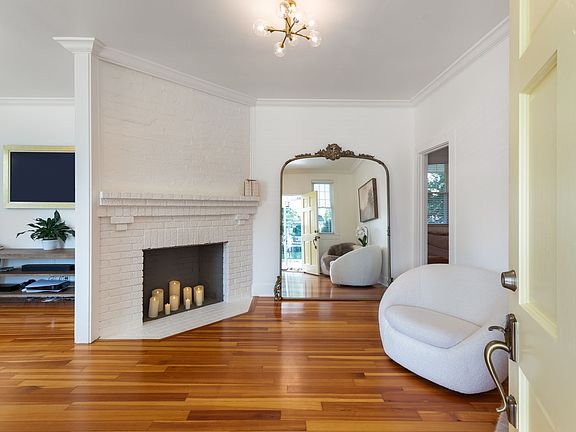5th image of 1304 Clarke St