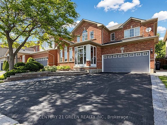 2nd image of 43 Hollowgrove Blvd