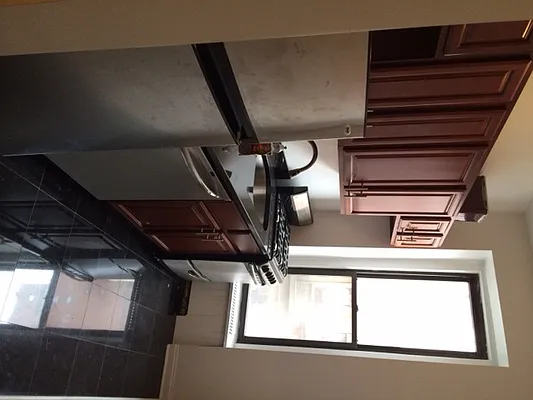 Rented by Pink Stone Realty LLC | media 28