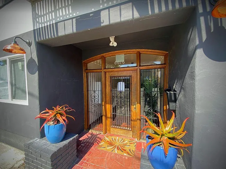 6616 Telegraph — Photo 32
