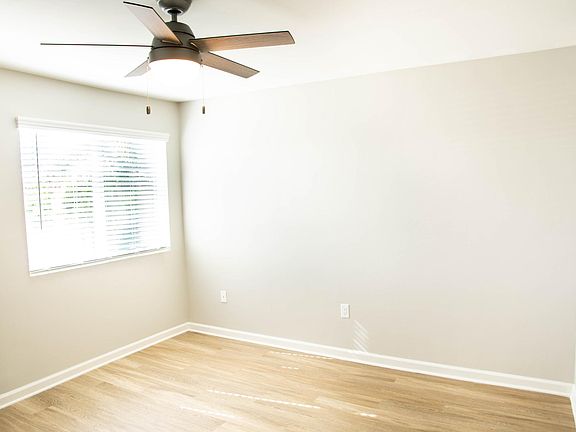 3rd image of 4045 33rd St #1