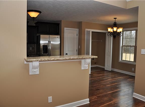 4th image of 178 Fox Xing Lot 178