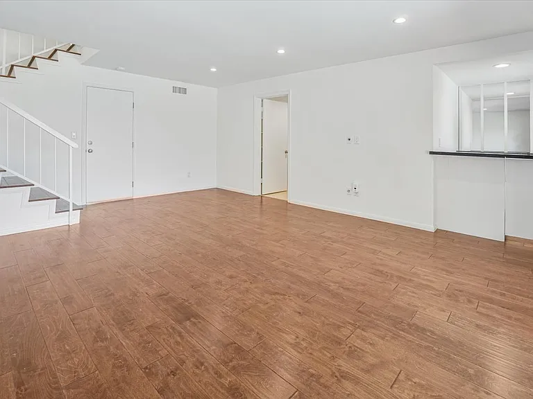 22903 De Kalb Dr — Photo 27