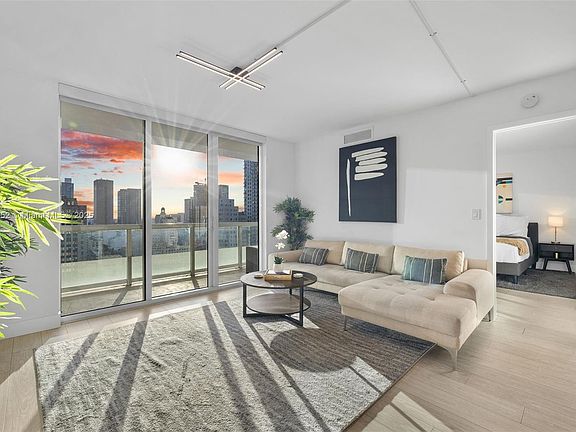 4th image of 50 Biscayne Blvd APT 1911