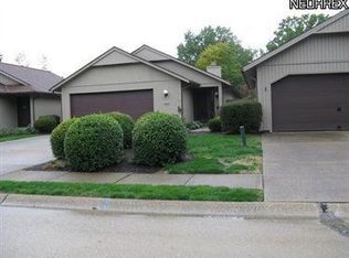10814 Meadow Trl, Strongsville, OH 44149