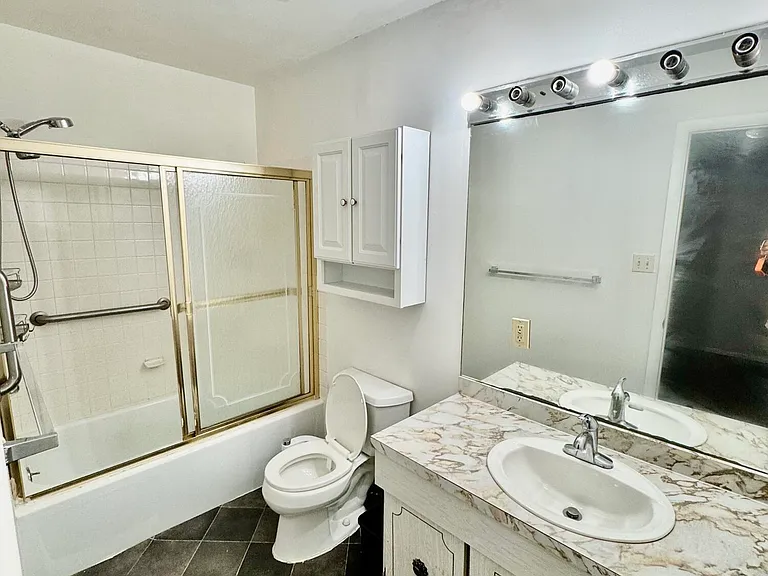 17 Hunts Ct — Photo 10