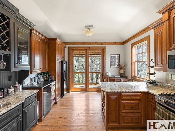 5th image of 468 Birchwood Drive #12D