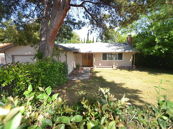 3rd image of 7883 Sungarden Dr