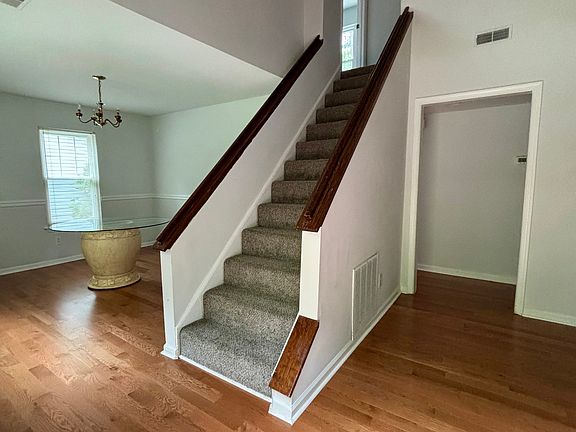 5th image of 138 King Henry Way