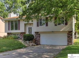 15206 Westchester Dr, Omaha, NE 68154