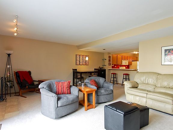 4th image of 106 Crab Tree Dr