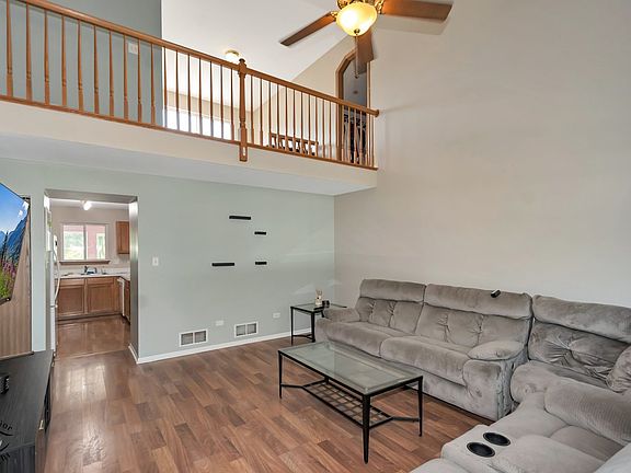 5th image of 1004 Addleman St