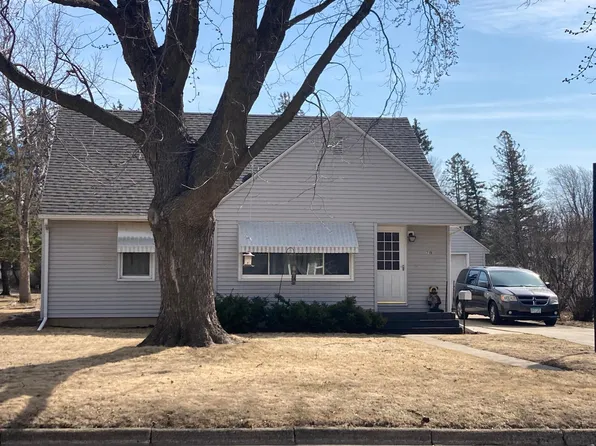 719 Spring St, Kenyon, MN 55946