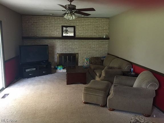 4th image of 20596 Village Green Dr
