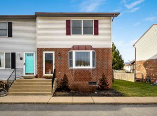 918 Hilltop Dr, Woodstock, VA 22664