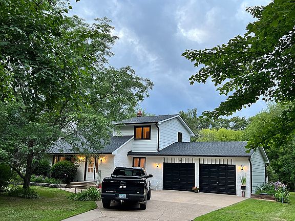 3rd image of 721 229th Ln NE