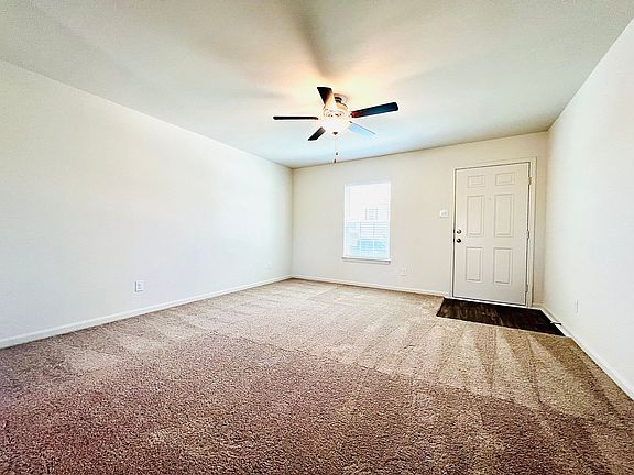 5th image of 11019 Chatham Ct