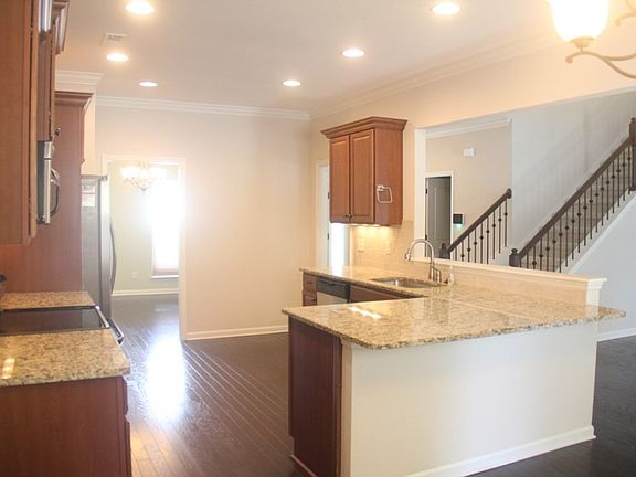 4th image of 2629 Sweet Bay Cir NW