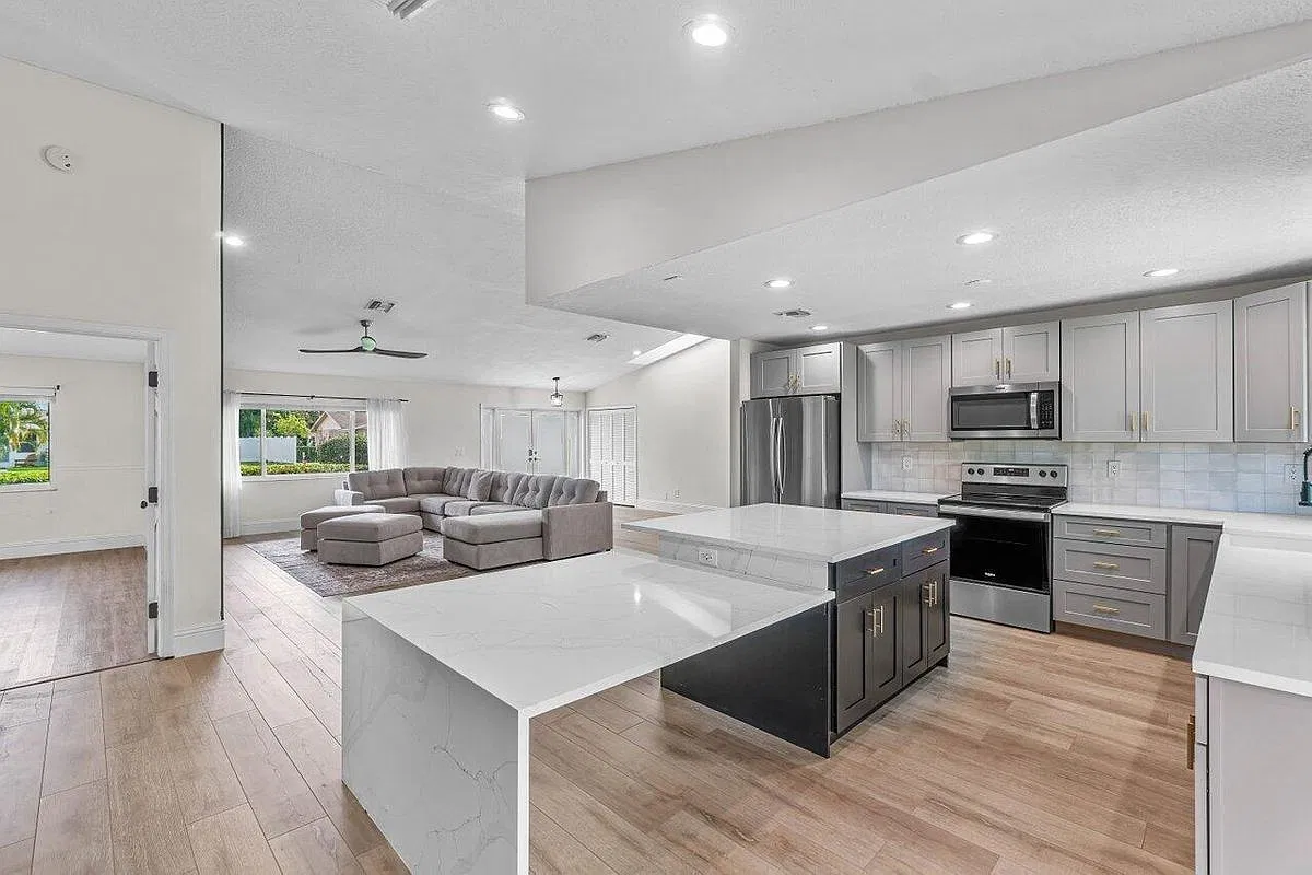 4 bed, 2.0 bath, 1874 sqft, $4,500 — Photo 4