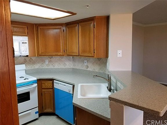 3rd image of 2604 Avenida Del Vis #D102