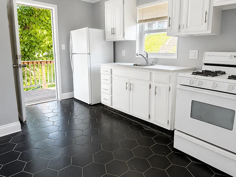 1303 Fletcher Ave #A — Photo 7