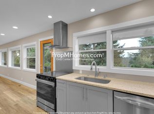 2450 Southslope Way, West Linn, OR