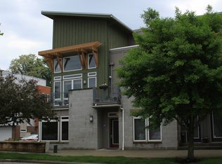 7405 Battery Park Blvd, Cleveland, OH 44102