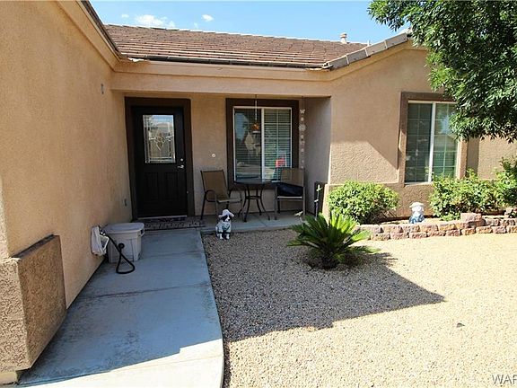 2nd image of 2903 E Casa Bonita