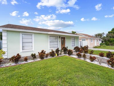 1213 Sunrise Road, West Palm Beach, FL, 33406