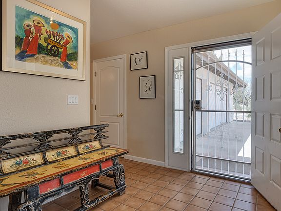 2nd image of 2817 Palmer Dr