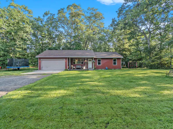 656 W Cedar Rd, Twin Lake, MI 49457
