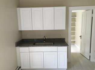 34 Brentwood St APT 3, Portland, ME 04103