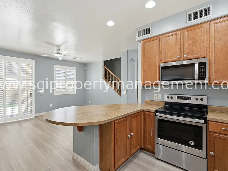 115 W Mountain Sage Dr — Photo 15