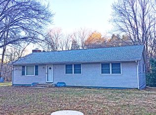 32 Briarfields Ln, Fredericksburg, VA 22406