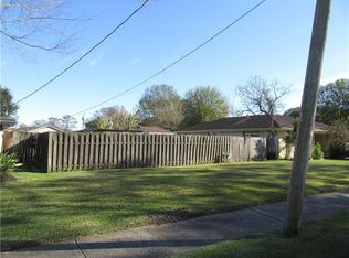 1240 Fairway Dr, Kenner, LA 70062